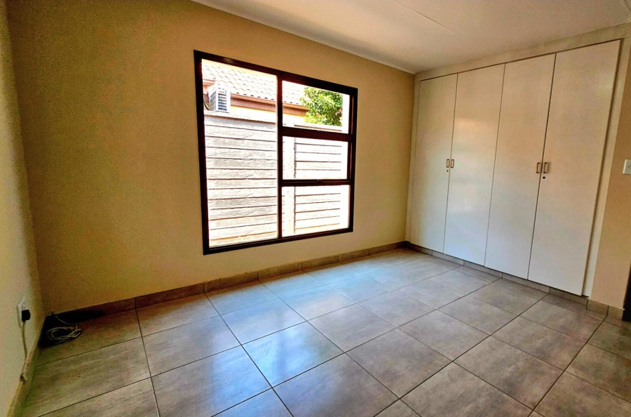 4 Bedroom Property for Sale in Pecanwood Estate North West